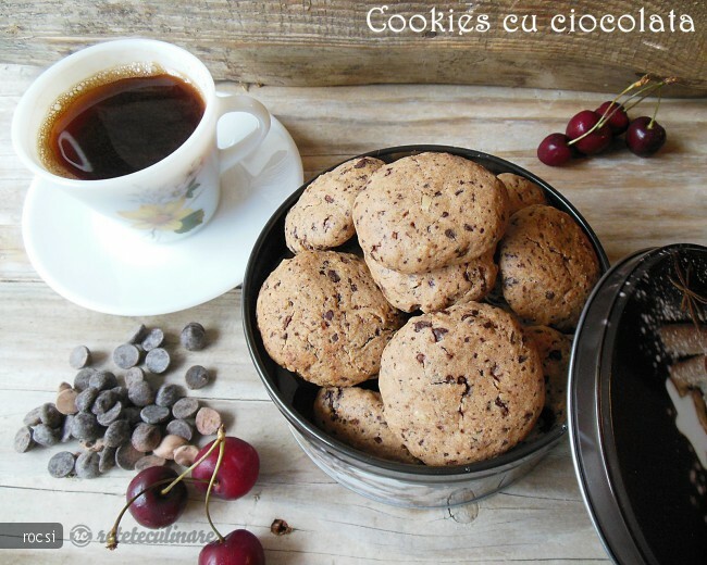 Imagine Reteta culinara Cookies cu ciocolata | 2review.ro