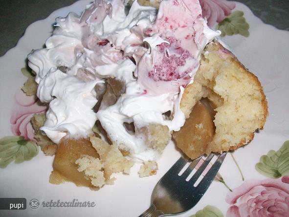 Imagine Reteta culinara Placinta Peticita cu Mere (Apple Cobbler) | 2review.ro