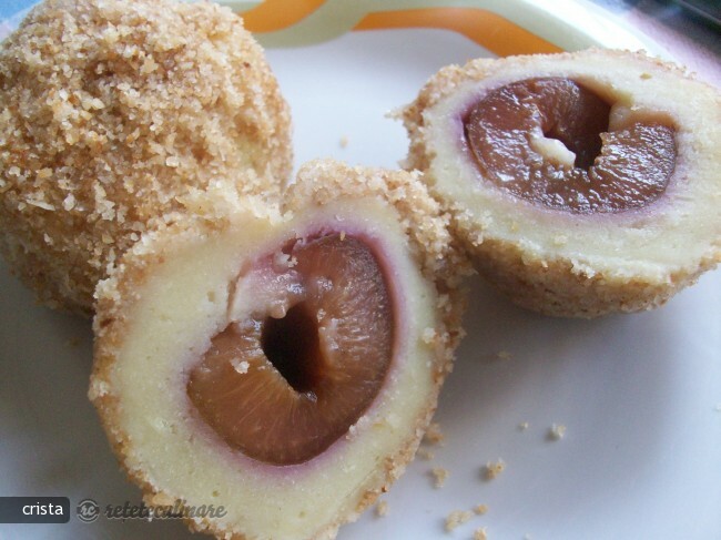 Imagine Reteta culinara Galuste cu Prune - Instant din Praf de Piure de Cartofi | 2review.ro