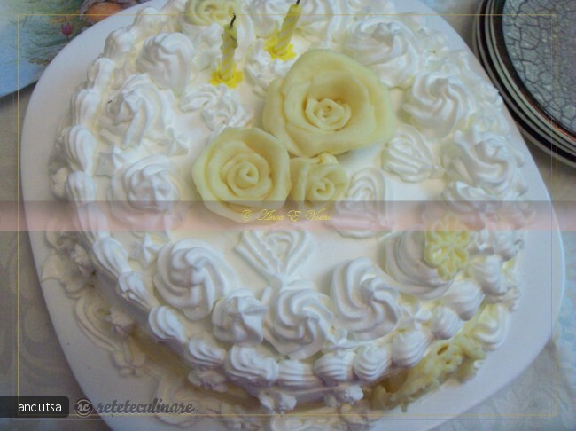 Imagine Reteta culinara Tort Aniversar Nunta | 2review.ro