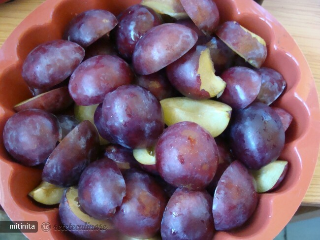 Imagine Reteta culinara Crumble cu Prune | 2review.ro