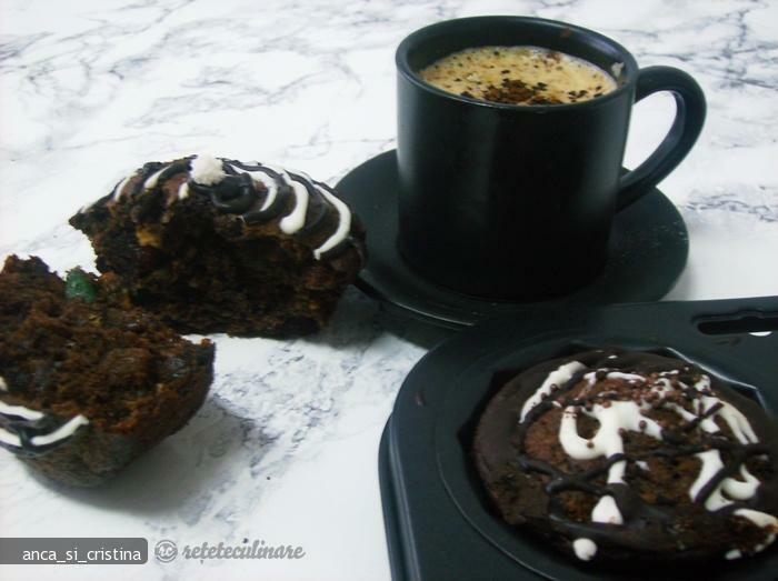 Imagine Reteta culinara Muffins cu Ciocolata | 2review.ro