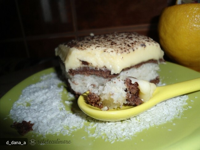 Imagine Reteta culinara Prajitura cu Cocos si Crema de Vanilie | 2review.ro