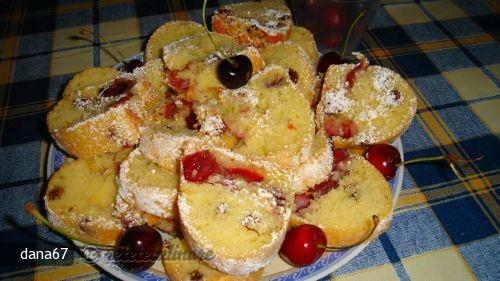 Imagine Reteta culinara Chec cu Brinza si Cirese | 2review.ro