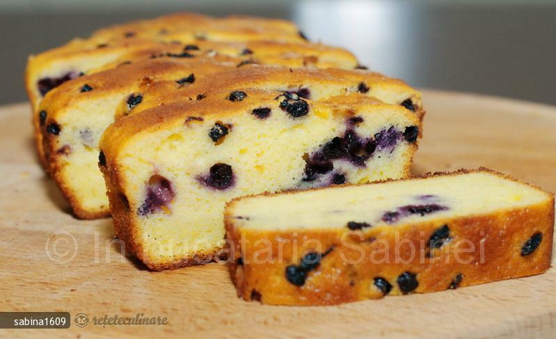 Imagine Reteta culinara Prajitura cu Afine | 2review.ro