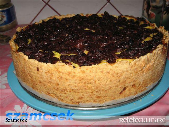 Imagine Reteta culinara Tarta cu branza dulce si visine | 2review.ro