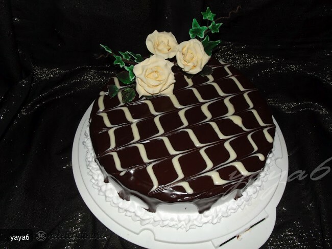 Imagine Reteta culinara Tort Mixt-Frisca si Ciocolata | 2review.ro