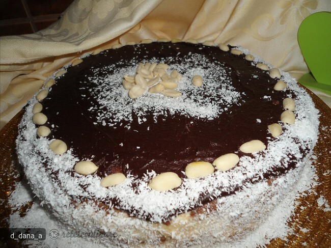 Imagine Reteta culinara Tort de biscuiti (de post) | 2review.ro