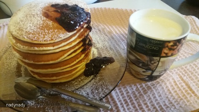 Imagine Reteta culinara Pancakes | 2review.ro