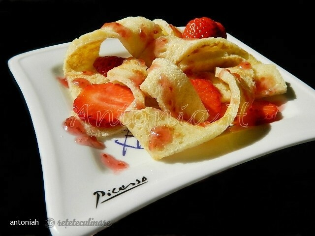 Imagine Reteta culinara Tarta cu Clatite Marocane si Fructe | 2review.ro