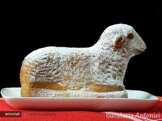 Imagine Reteta culinara Mielusel Dulce de Pasti | 2review.ro