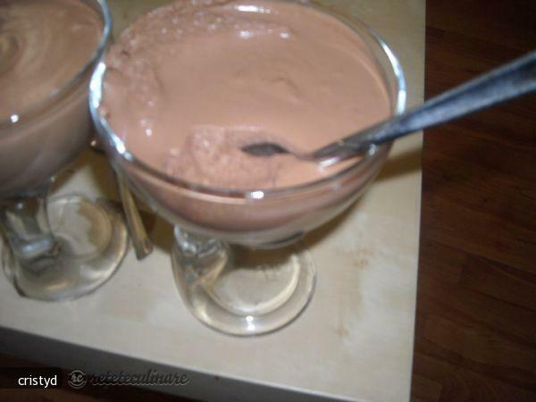 Imagine Reteta culinara Mousse de Ciocolata | 2review.ro