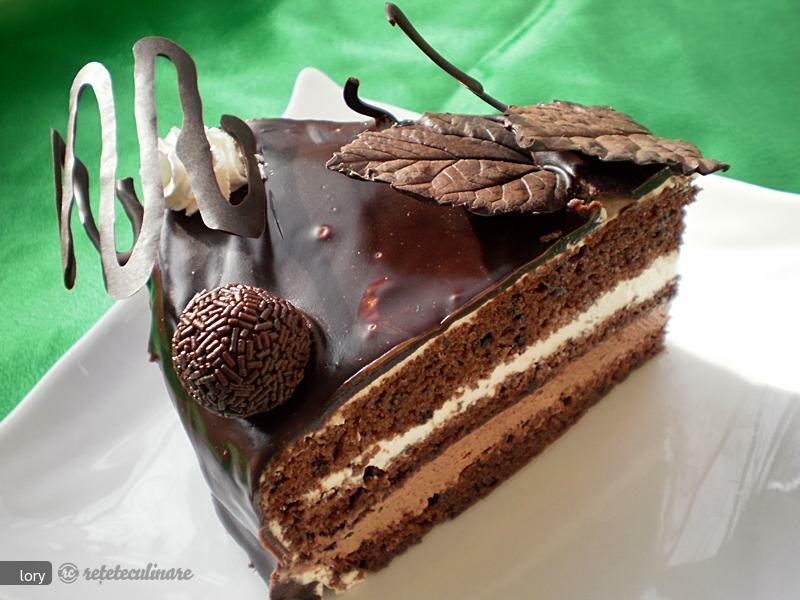 Imagine Reteta culinara Tort cu Crema de Trufe | 2review.ro