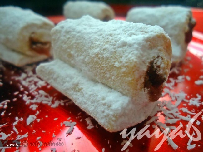 Imagine Reteta culinara Delicii cu Cocos si Gem (de Post) | 2review.ro