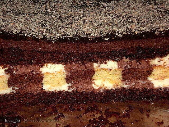 Imagine Reteta culinara Prajitura cu Foaie si Crema in Dungi | 2review.ro