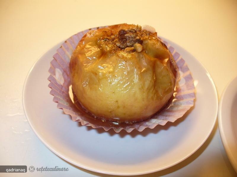 Imagine Reteta culinara Mere cu Nuca si Scortisoara | 2review.ro