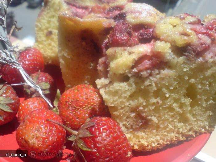 Imagine Reteta culinara Prajitura cu Capsuni | 2review.ro