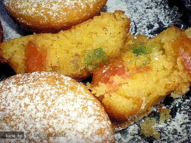 Imagine Reteta culinara Muffins cu Rahat | 2review.ro