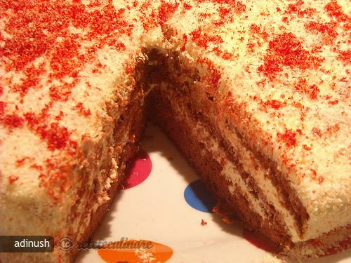 Imagine Reteta culinara Tort Catifea Rosie (Red Velvet Cake) | 2review.ro