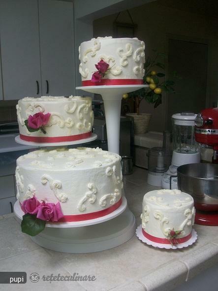 Imagine Reteta culinara Tort de Nunta | 2review.ro