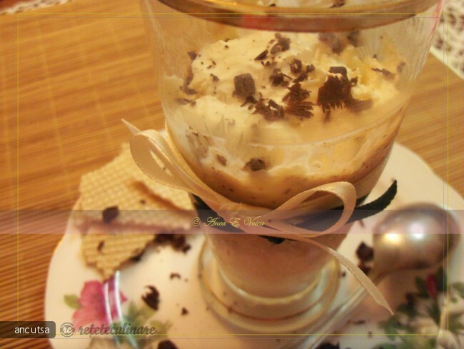 Imagine Reteta culinara Inghetata asortata: vanilie, fulgi de ciocolata si citrice | 2review.ro