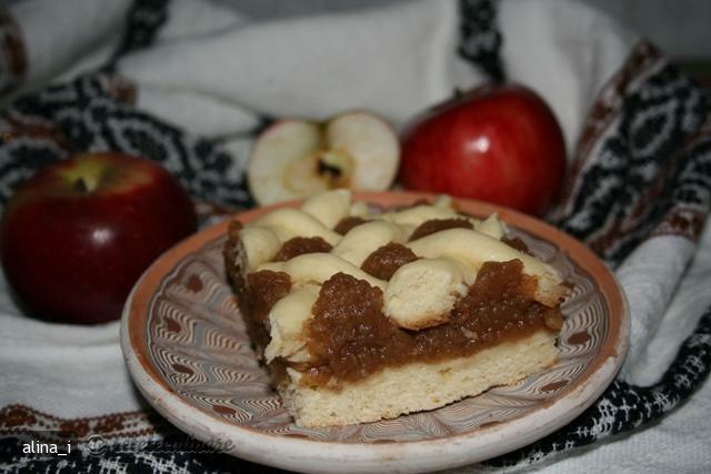 Imagine Reteta culinara Placinta cu Mere | 2review.ro