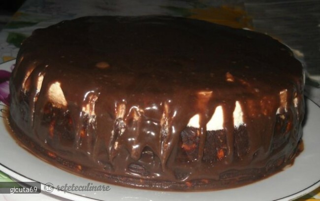 Imagine Reteta culinara Tort de biscuiti (de post) | 2review.ro