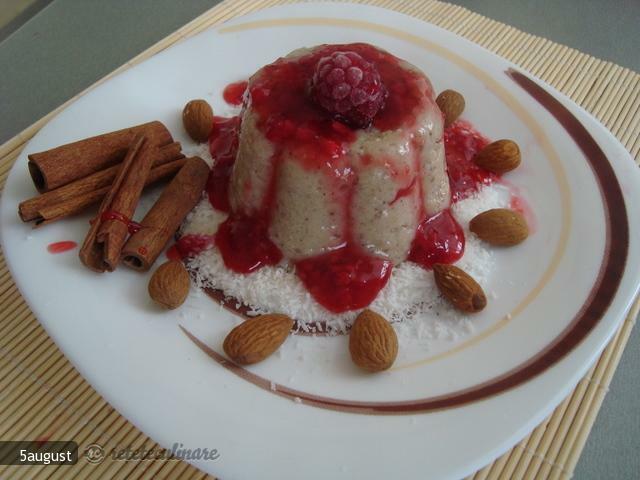 Imagine Reteta culinara Budinca de Cereale cu Sos de Tapioca si Zmeura | 2review.ro