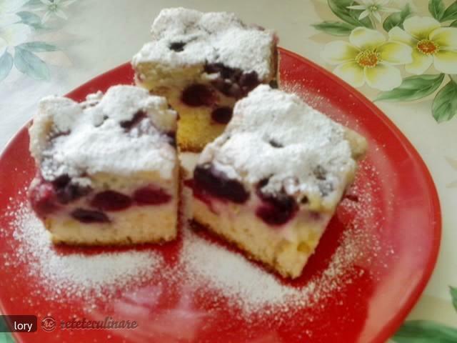 Imagine Reteta culinara Prajitura cu Cirese si Visine | 2review.ro