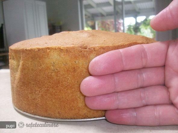 Imagine Reteta culinara Madeira Cake (Blat de Tort Madeira) | 2review.ro