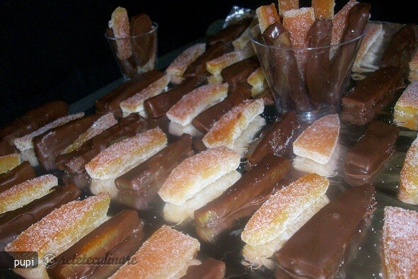 Imagine Reteta culinara Coji de Portocale Zaharisite si Trase in Ciocolata | 2review.ro