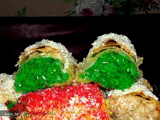 Imagine Reteta culinara Rulouri Insiropate | 2review.ro