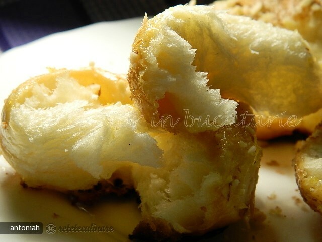 Imagine Reteta culinara Mucenici Moldovenesti | 2review.ro