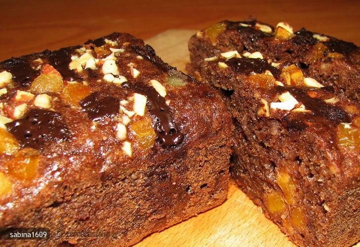 Imagine Reteta culinara Chec cu Banane si Fructe Confiate | 2review.ro