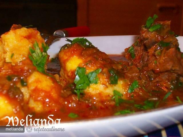 Imagine Reteta culinara Papricas cu Carne de Caprioara | 2review.ro