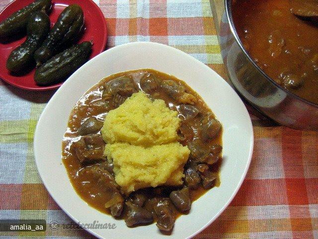 Imagine Reteta culinara Tocanita cu Pipote si Inimi | 2review.ro