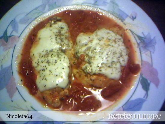 Imagine Reteta culinara Piept de pui cu rosii si mozzarella | 2review.ro