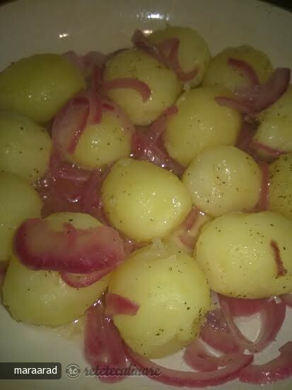 Imagine Reteta culinara Cartofi cu Ceapa Rosie Aromatizata | 2review.ro