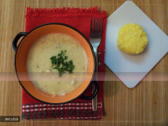 Imagine Reteta culinara Ciulama de Pui | 2review.ro