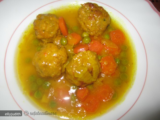 Imagine Reteta culinara Chiftele a la Jardinera | 2review.ro