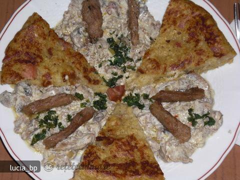 Imagine Reteta culinara Vitel cu sos de ciuperci | 2review.ro