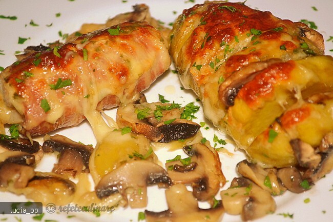 Imagine Reteta culinara Rulouri de Porc cu Umplutura si Cartofi, la Cuptor | 2review.ro