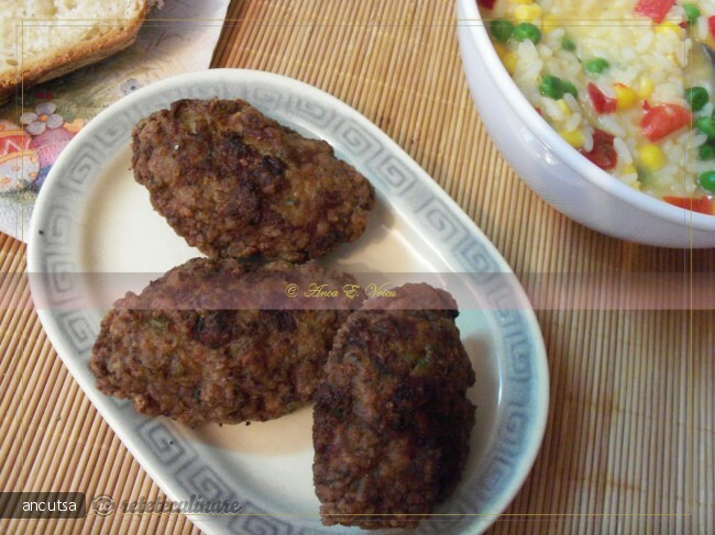Imagine Reteta culinara Chiftele din Carne de Porc | 2review.ro