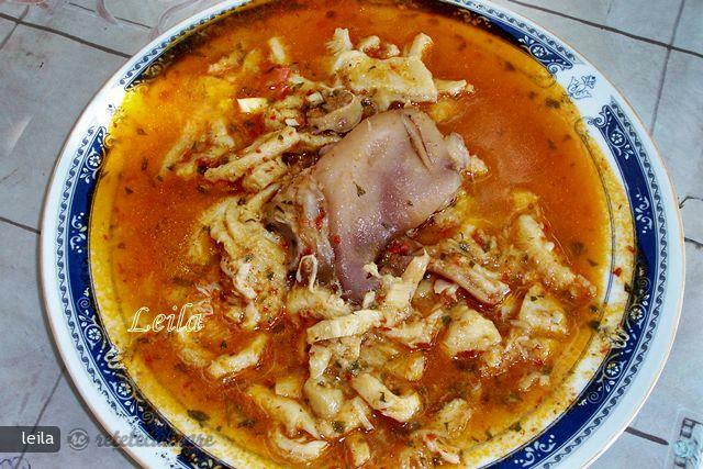 Imagine Reteta culinara Tocanita De Burta Si Picioare De Porc | 2review.ro