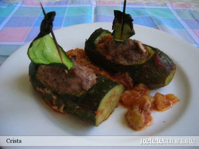 Imagine Reteta culinara Barca cu Pinze din Dovlecel Umplut | 2review.ro