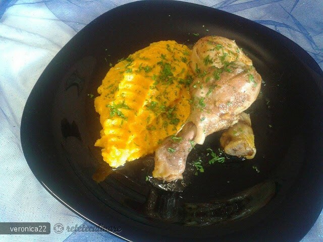 Imagine Reteta culinara Pui cu Piure de Dovleac | 2review.ro