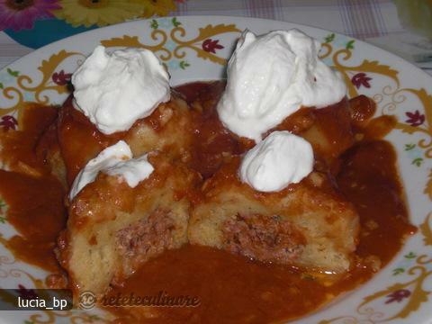 Imagine Reteta culinara Galuste de cartofi, umplute cu chiftelute din carnati | 2review.ro