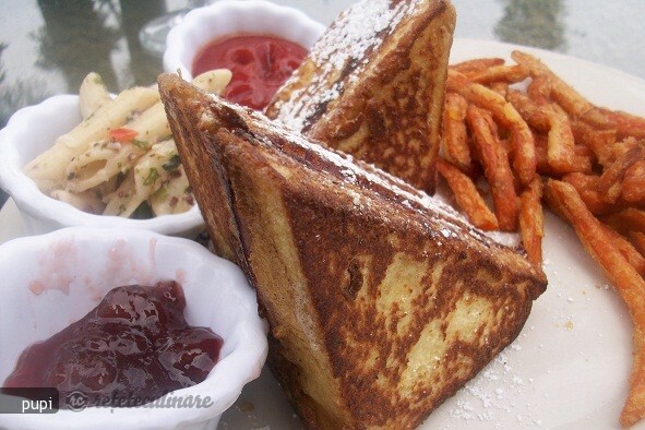 Imagine Reteta culinara Friganele Umplute (Bundas Kener Umplut) | 2review.ro