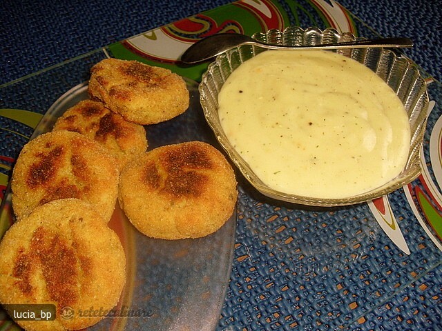 Imagine Reteta culinara Chiftelute de Cartofi cu Sos de Lamaie | 2review.ro