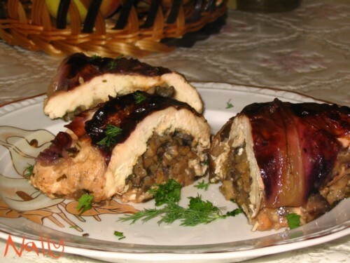 Imagine Reteta culinara Piept de Pui in Foi de Varza Rosie | 2review.ro